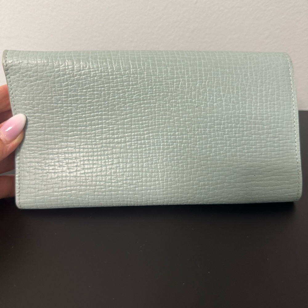 Loewe Light Blue Textured Wallet W Cream Piping. Great Condition W Chain. 💯 Auth - Picture 15 of 16